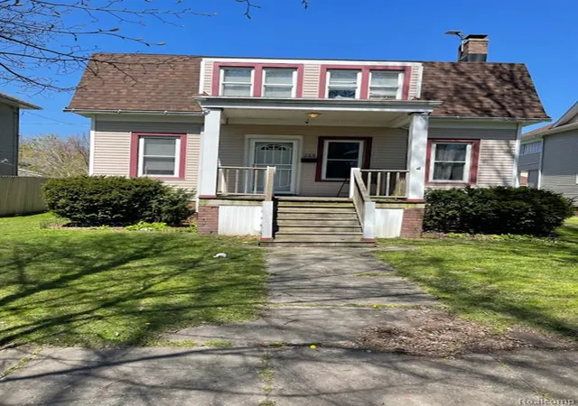 1st image of 213 S Porter St, Saginaw, MI 48602 | MLS# 61006641