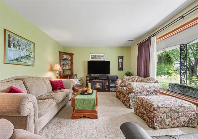 Homes for sale in Sparta, MI | 324 Fairlane Dr, Sparta, MI 49345 | MLS# 70540466