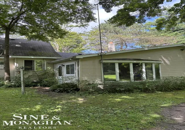 Photo 13 of Single family home for sale at 2466 Partridge Rd, Port Huron, MI 48060 | MLS# 50218841 | Listing updated on 2026-09-02
