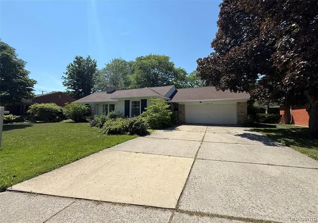 Homes for sale in Grosse Pointe Farms, MI | 489 Chalfonte Ave, Grosse Pointe Farms, MI 48236 | MLS# 60973190