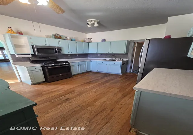 Photo 2 of Sale Pending at 413 Franklin St, Bay City, MI 48708 | MLS# 50189978 | Listing updated on 2026-09-15