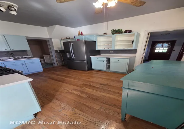 Photo 3 of Sale Pending at 413 Franklin St, Bay City, MI 48708 | MLS# 50189978 | Listing updated on 2026-09-15