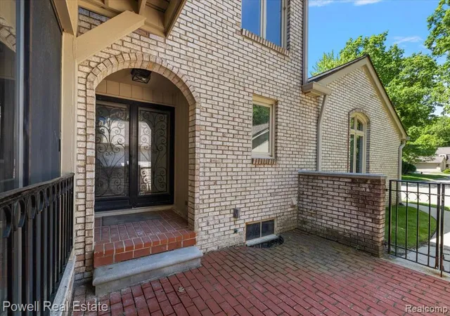 4th image of 1447 Ravineview Ct #C-12, Bloomfield Hills, MI 48304 | MLS# 61006470