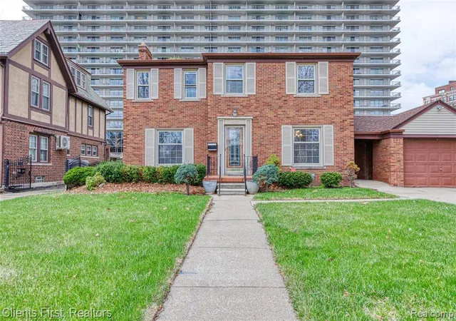 4th image of 551 Fiske Dr, Detroit, MI 48214 2988 | MLS# 60986058