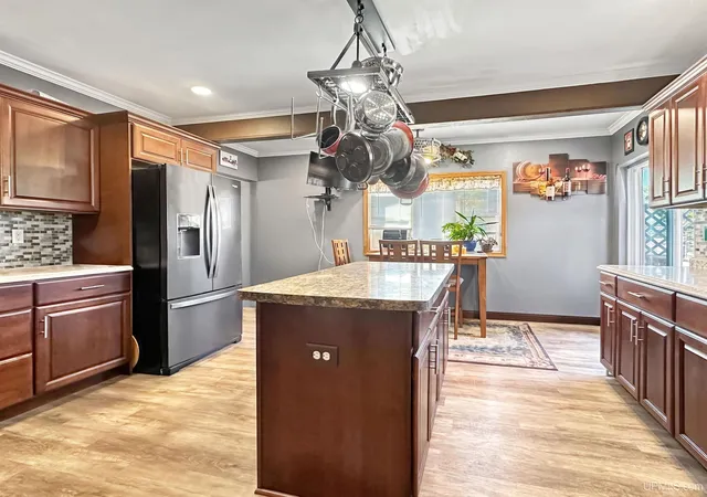Photo 3 of Sale Pending at 1928 N 2nd Ave, Escanaba, MI 49829 | MLS# 50219736 | Listing updated on 2026-10-08