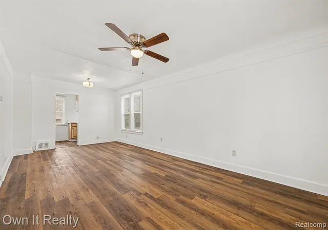 Photo 3 of Single family home for sale at 6065 Plainview Ave, Detroit, MI 48228 3924 | MLS# 61024879 | Listing updated on 2026-08-27