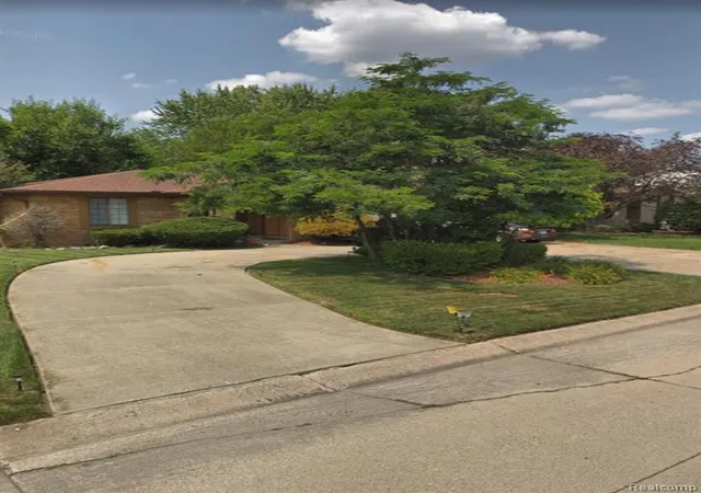 Photo 2 of Single family home for sale at 39409 Garony Dr, Clinton Township, MI 48038 | MLS# 61001600 | Listing updated on 2026-07-15
