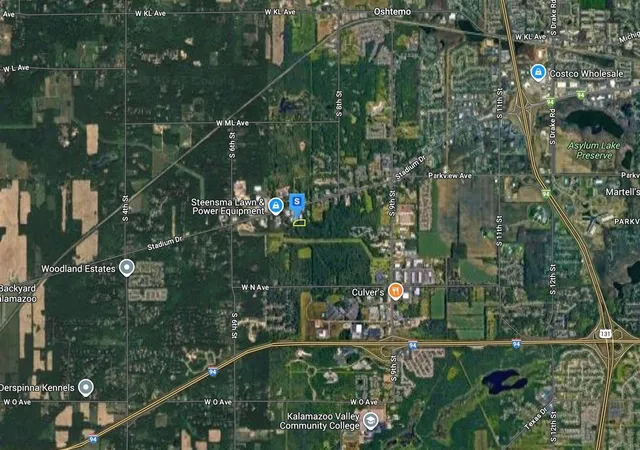 3rd image of 3883 Sky King Blvd, Kalamazoo, MI 49009 | MLS# 70516466