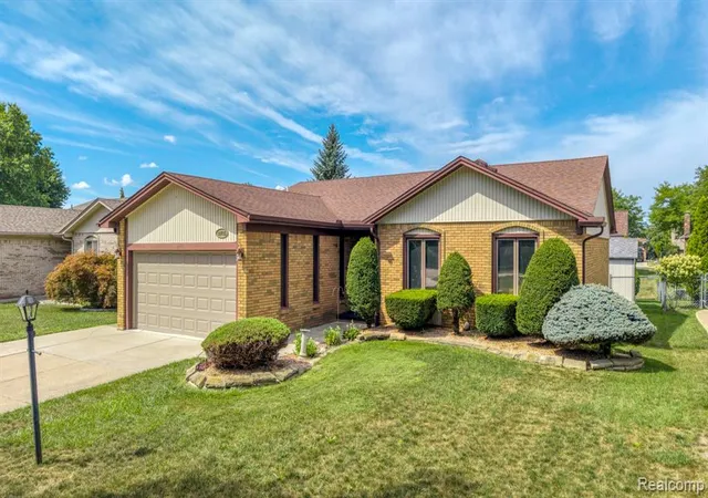 Photo 2 of Sale Pending at 38715 Mount Kisco Dr, Sterling Heights, MI 48310 3220 | MLS# 61022532 | Listing updated on 2026-09-05