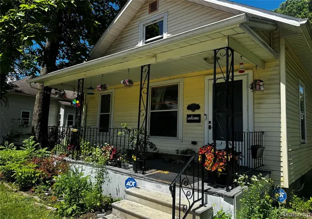 Homes for sale in Saginaw, MI | 1308 W Genesee Ave, Saginaw, MI 48602 | MLS# 61004264