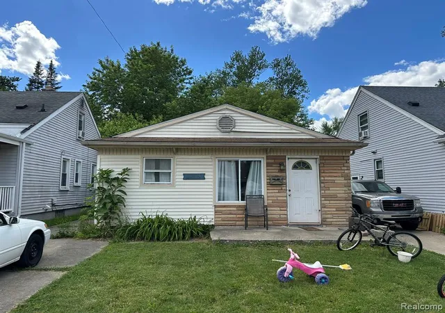 Homes for sale in Redford, MI | 15589 Norborne Ave, Redford, MI 48239 | MLS# 61004702