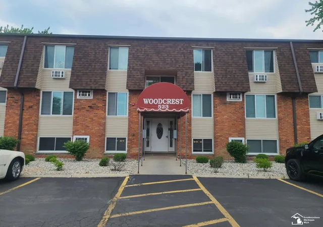 Homes for sale in Monroe, MI | 523 John Anderson Ct #79, Monroe, MI 48162 | MLS# 50210395
