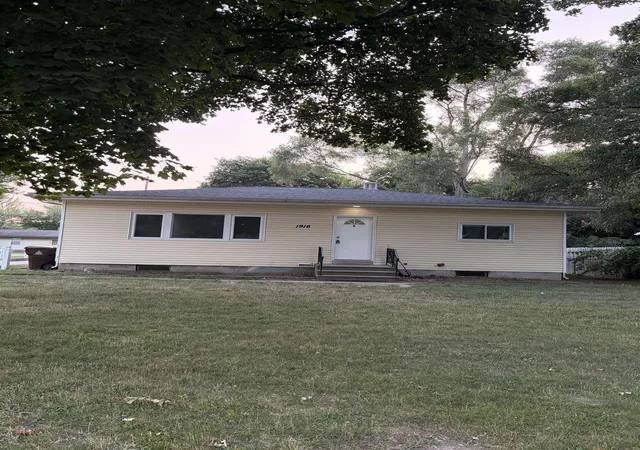 2nd image of 1916 Stockman Rd, Mount Pleasant, MI 48858 | MLS# 80071294