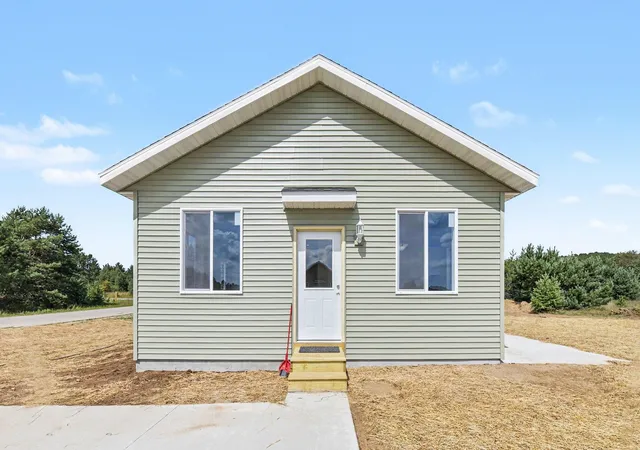 2nd image of 8505 Grant Rd, Mancelona, MI 49659 | MLS# 80067686