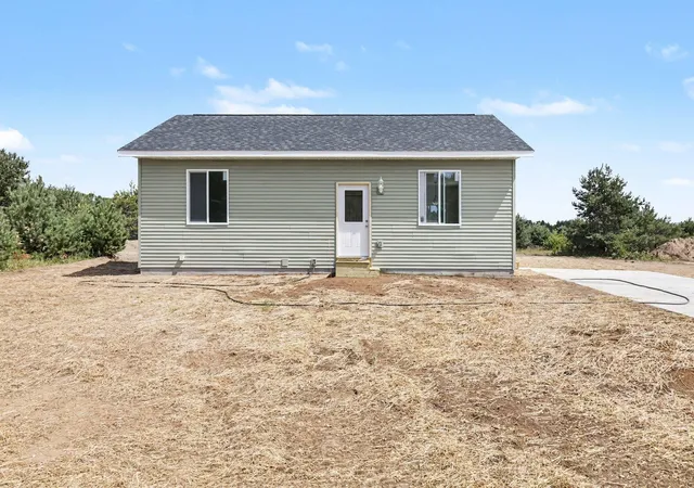 4th image of 8505 Grant Rd, Mancelona, MI 49659 | MLS# 80067686
