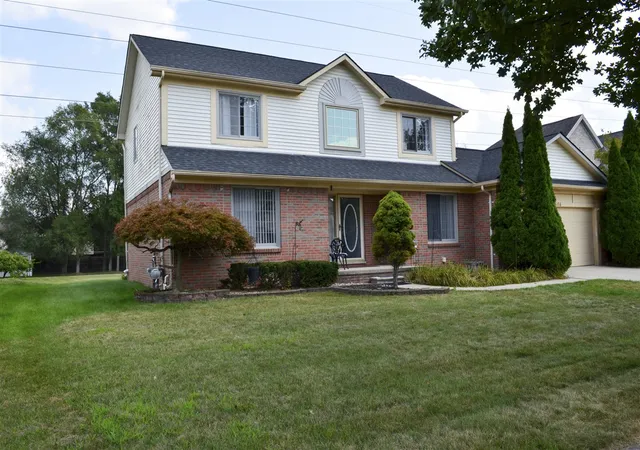 Photo 1 of Sale Pending at 7686 Cherrywood Dr, Westland, MI 48185 | MLS# 70554273 | Listing updated on 2026-09-11