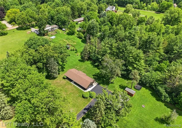 Homes for sale in Canton, MI | 3700 Napier Rd, Canton, MI 48187 | MLS# 61003320