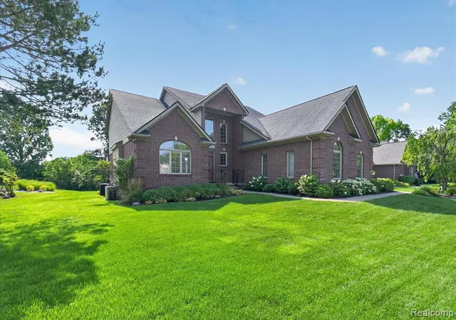 2nd image of 3747 Honors Wy, Howell, MI 48843 | MLS# 61021633