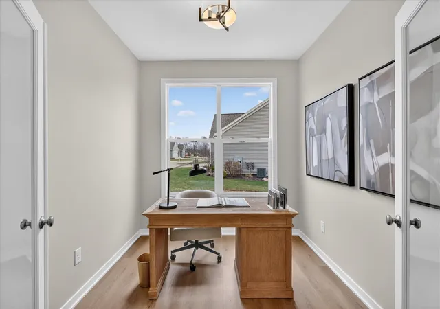 5th image of 14104 Bridgeview Pointe, Vicksburg, MI 49097 | MLS# 70534620