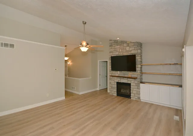 Photo 3 of Condo for sale at 1475 Cape Coral Way, Portage, MI 49002 | MLS# 70552175 | Listing updated on 2026-09-16