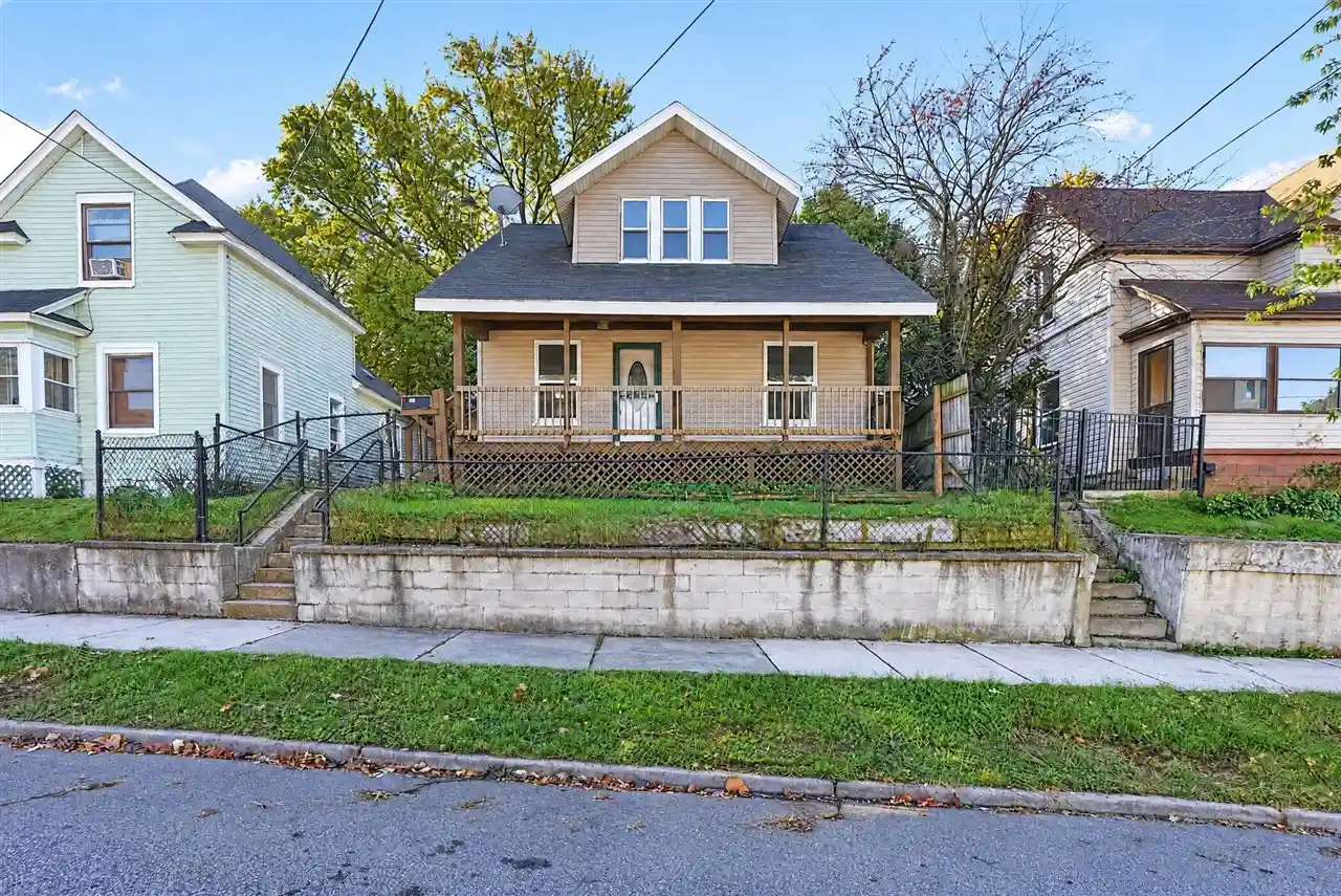 Single family home for sale at 750 Olympia St, Grand Rapids, MI 49503 | MLS# 70564148