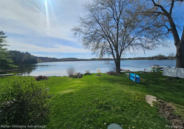 4th image of 2219 Gray Rd, Lapeer, MI 48446 | MLS# 60988866