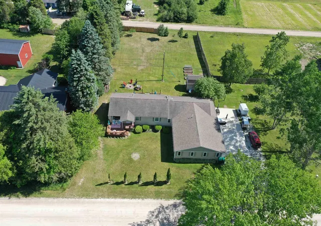 Homes for sale in Lexington, MI | 7124 Baker Rd, Lexington, MI 48450 | MLS# 50211622