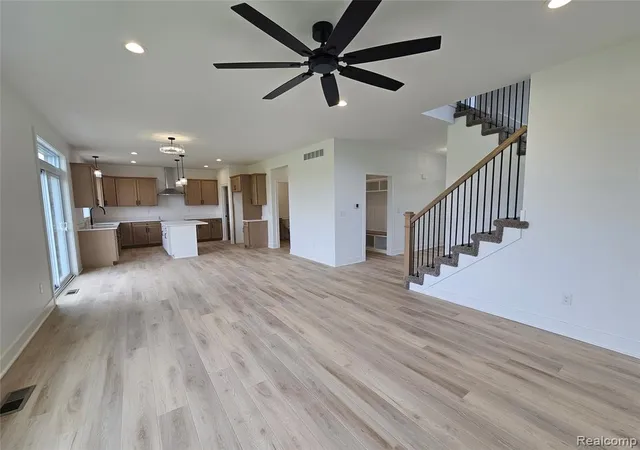 3rd image of 3071 Regatta Dr, Saint Clair, MI 48079 | MLS# 60386284