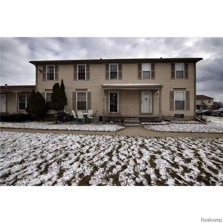Listing Photo 1 - Condo for sale in 35273 Terrybrook Dr located at 35273 Terrybrook Dr, Sterling Heights, MI 48312 - Unit 35273 Terrybrook Dr