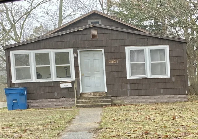 1st image of 3237 Highland St, Muskegon, MI 49444 | MLS# 70519151