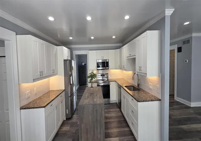 Photo 3 of Single family home for sale at 5310 Hauser Way, West Bloomfield, MI 48323 | MLS# 70552169 | Listing updated on 2026-08-25