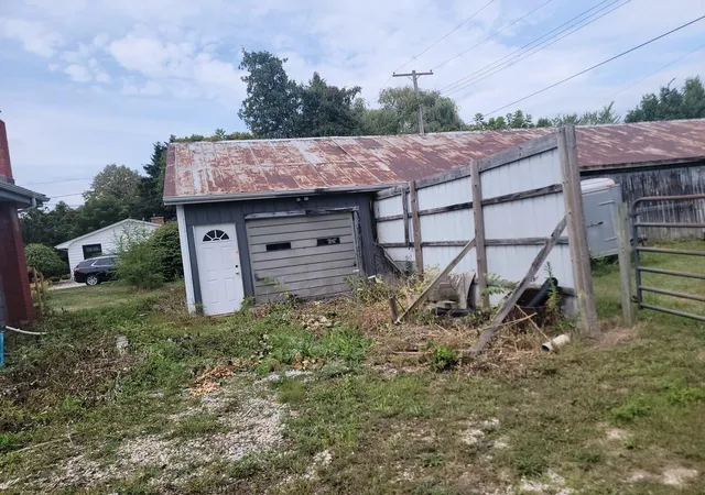 Photo 4 of Sale Pending at 5180 Center Street Street, Fairgrove, MI 48733 | MLS# 50219597 | Listing updated on 2026-10-01