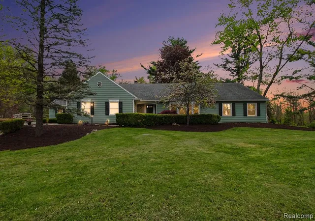 36th image of 2601 Old Plank Rd, Milford, MI 48381 | MLS# 61010735