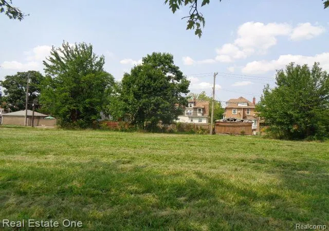 4th image of 227 Belmont St, Detroit, MI 48202 | MLS# 60932937