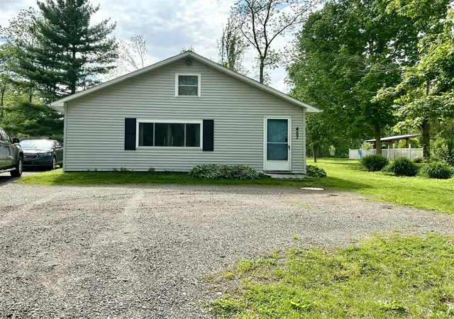 Homes for sale in Colon, MI | 457 S Burr Oak Rd, Colon, MI 49040 | MLS# 70534441