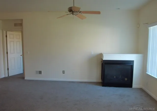 Photo 3 of Condo for sale at 2009 Monarch Dr, Shelby Township, MI 48316 | MLS# 50211094 | Listing updated on 2026-08-08