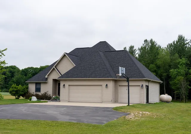 Homes for sale in Mount Pleasant, MI | 7667 W Pickard Rd, Mount Pleasant, MI 48858 | MLS# 80070504