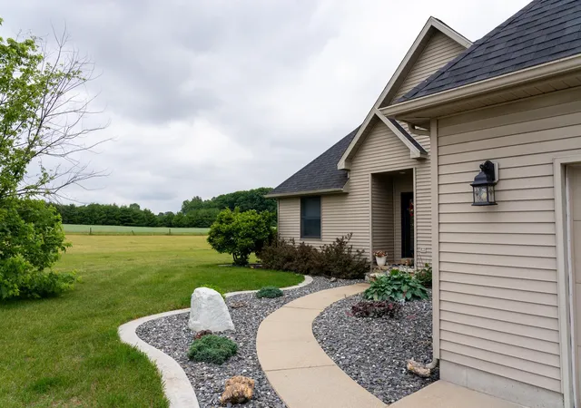 Homes for sale in Mount Pleasant, MI | 7667 W Pickard Rd, Mount Pleasant, MI 48858 | MLS# 80070504