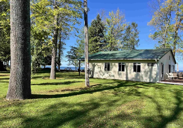 Homes for sale in Ontonagon, MI | 101 & 119 Pearl St #2 Cottages, Ontonagon, MI 49953 | MLS# 50189789