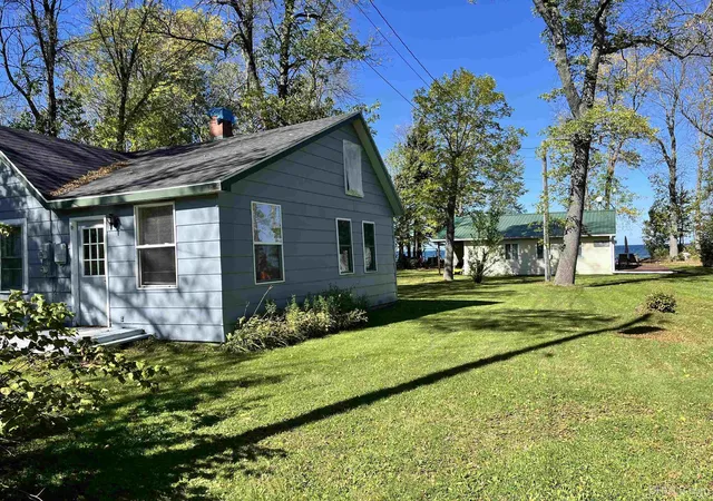 Homes for sale in Ontonagon, MI | 101 & 119 Pearl St #2 Cottages, Ontonagon, MI 49953 | MLS# 50189789