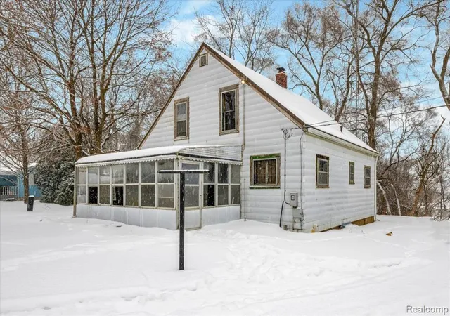 Homes for sale in Whitmore Lake, MI | 7348 Bennett Dr, Whitmore Lake, MI 48189 | MLS# 60975224