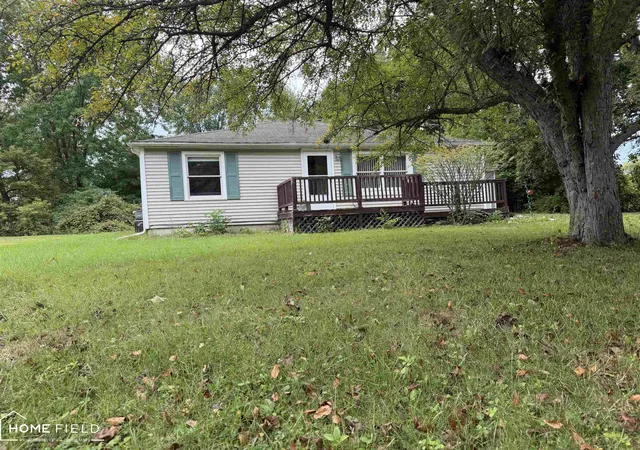 Photo 2 of Sale Pending at 11700 Park Dr, Lennon, MI 48449 | MLS# 50220309 | Listing updated on 2026-09-04