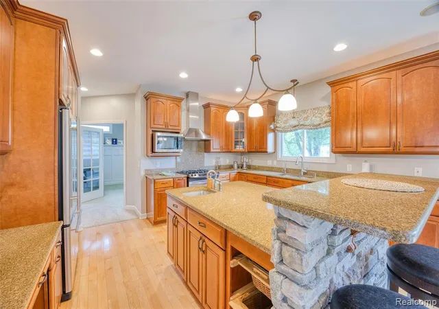 2nd image of 224 W Auburn Trl, Brighton, MI 48114 | MLS# 61020390
