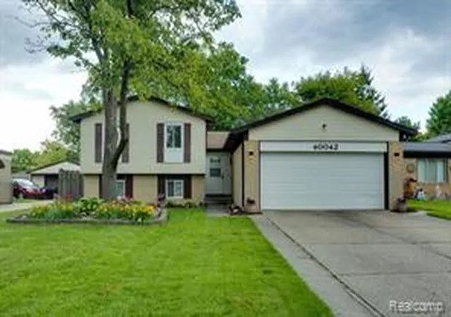 Homes for sale in Sterling Heights, MI | 40042 Stimpson Dr, Sterling Heights, MI 48310 | MLS# 61009122