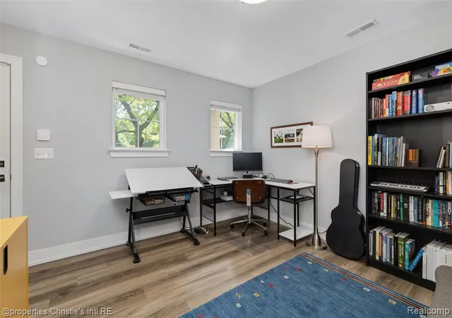4th image of 5151 Avery #18, Detroit, MI 48208 | MLS# 60996311