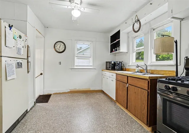 5th image of 187 Sharon Ave, Battle Creek, MI 49017 | MLS# 70540446