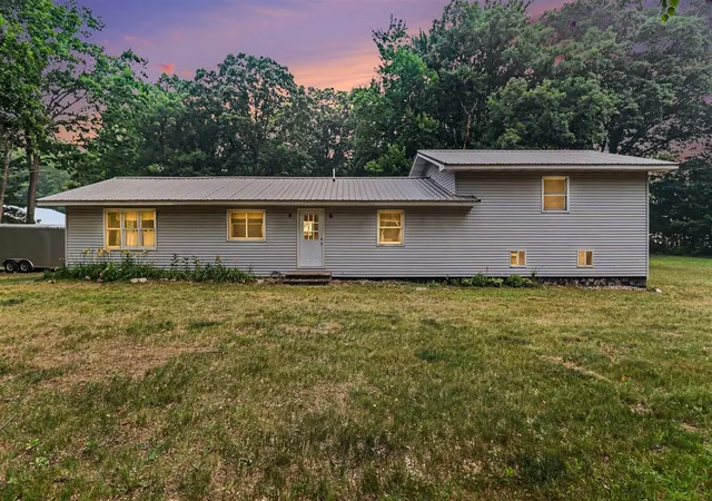 Photo 2 of Single family home for sale at 4994 E Madison Rd, Walkerville, MI 49459 | MLS# 70546968 | Listing updated on 2026-08-19