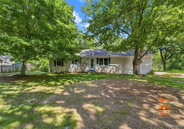 Homes for sale in Pinckney, MI | 11231 Mcgregor Rd, Pinckney, MI 48169 | MLS# 61009478