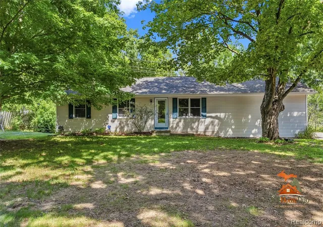 Homes for sale in Pinckney, MI | 11231 Mcgregor Rd, Pinckney, MI 48169 | MLS# 61009478