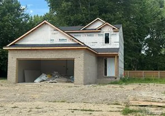 Photo 3 of Single family home for sale at 23207 Dale Allen Dr, Clinton Township, MI 48035 | MLS# 60949495 | Listing updated on 2026-07-08